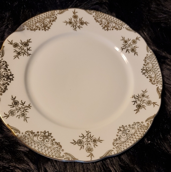 Bareuther Bavaria GermanyPlate 7 1/2" white with Gold Trim - Picture 1 of 8
